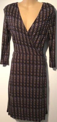 WAREHOUSE WRAP FEATHER PRINT JERSEY DRESS SIZE 10