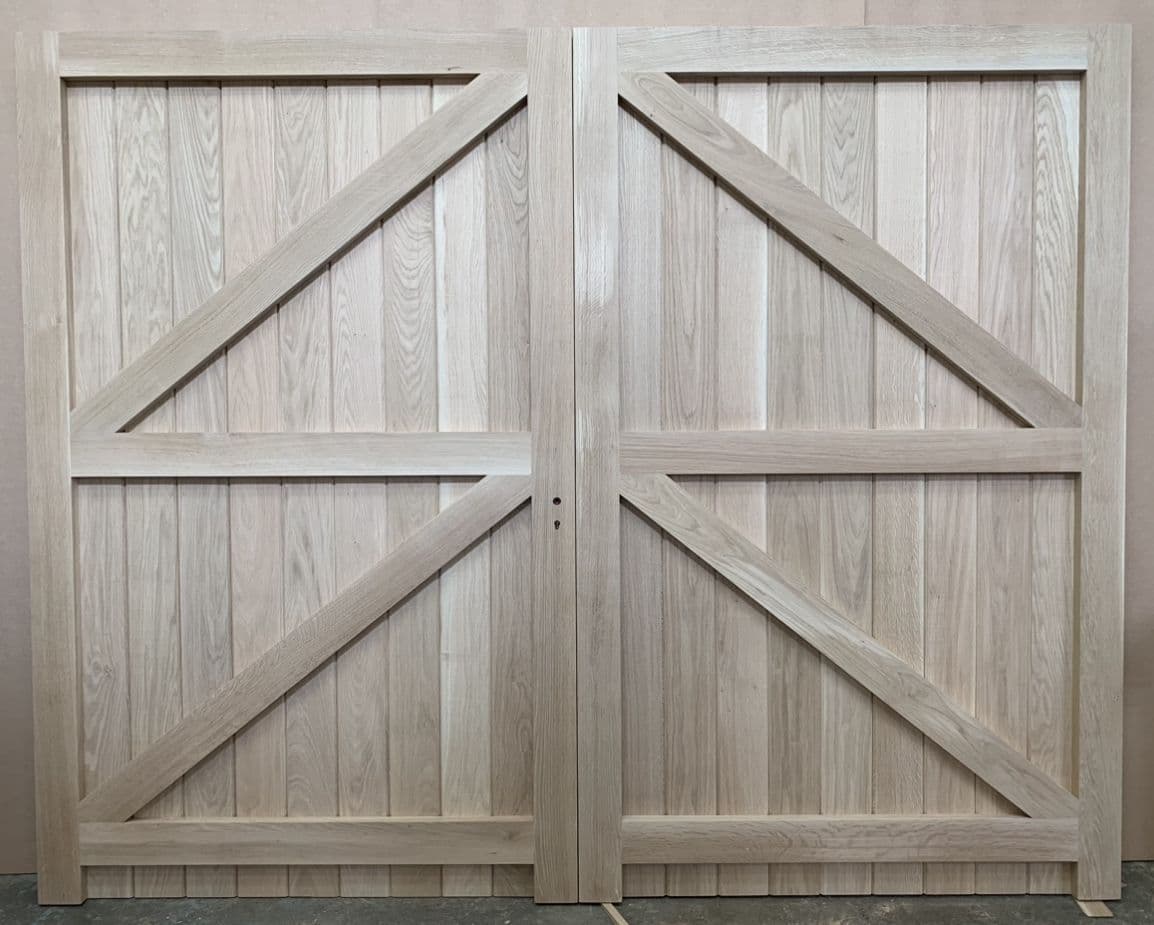 SIDE HUNG FULL BOARD OAK GARAGE DOORS + FRAME HEAVY DUTY