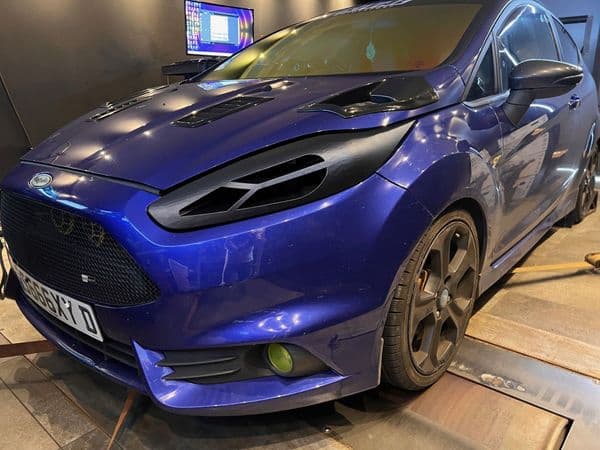 MK7.5 Fiesta Race Headlight  air feed