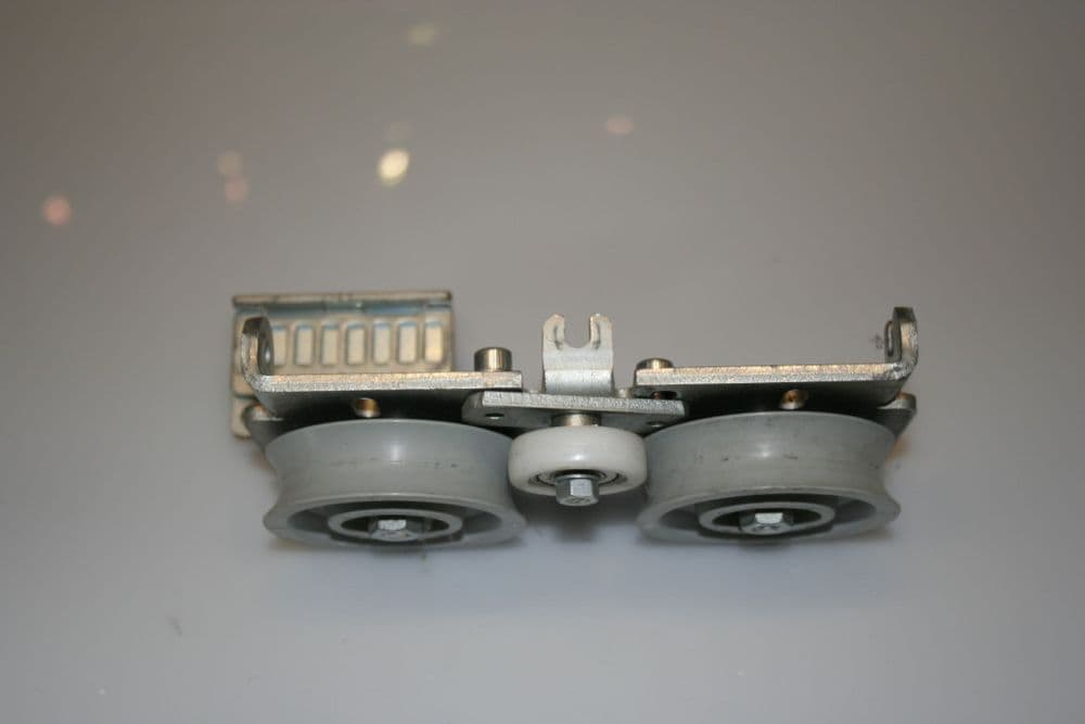 Dorma ES90/100 wheel kit