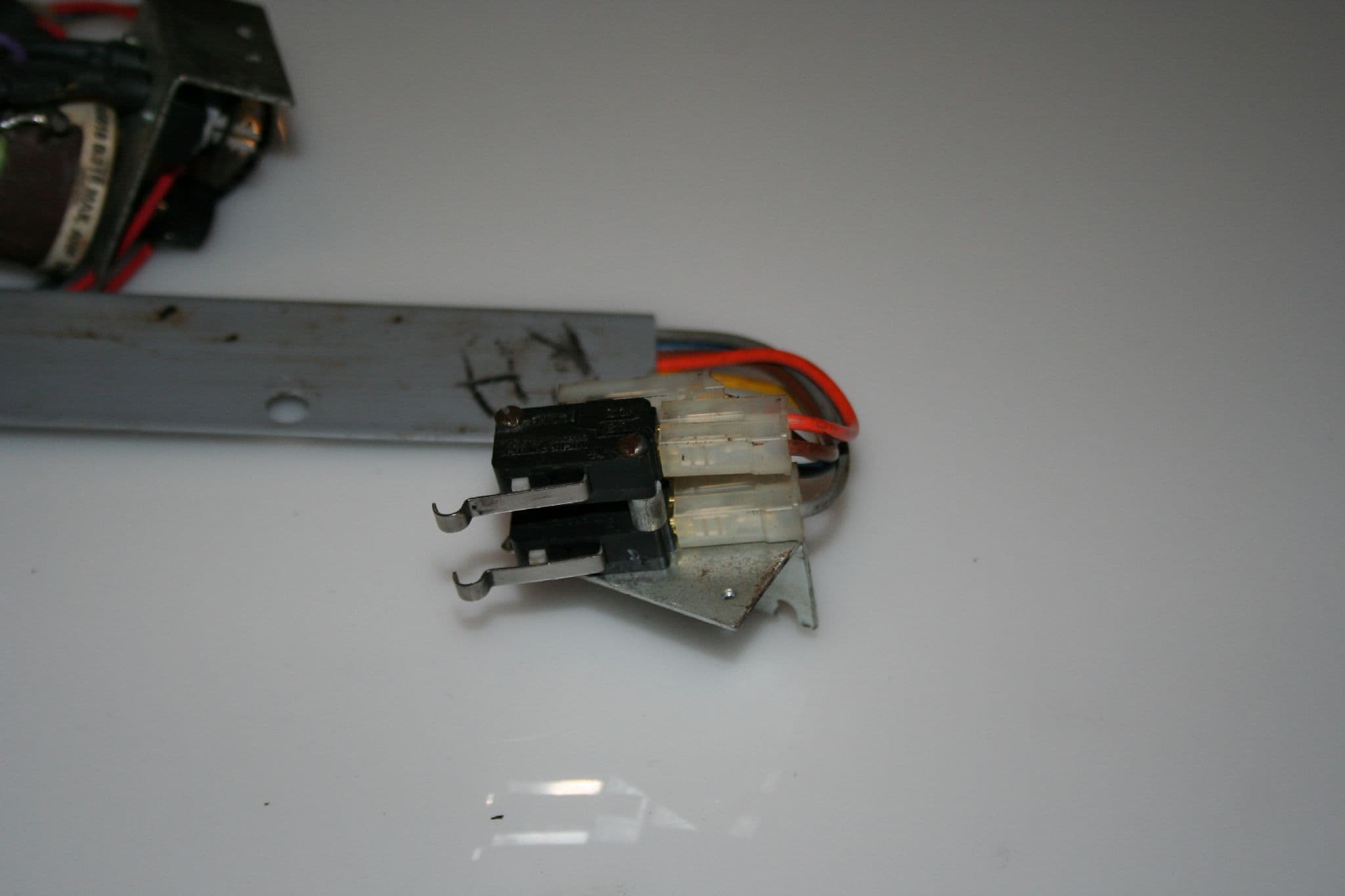 Horton 7000 series micro switch