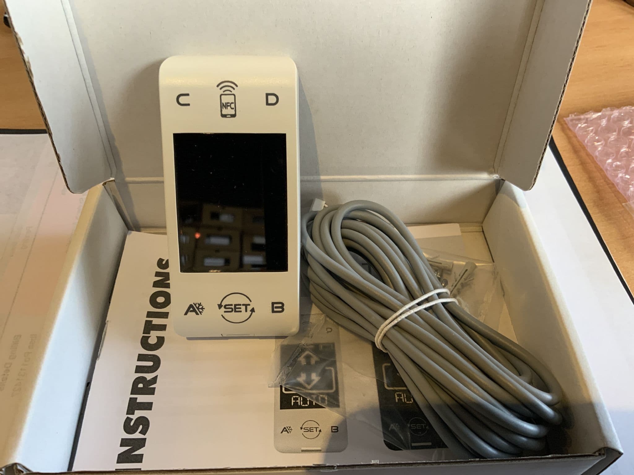 Label slim digital programmer/key switch