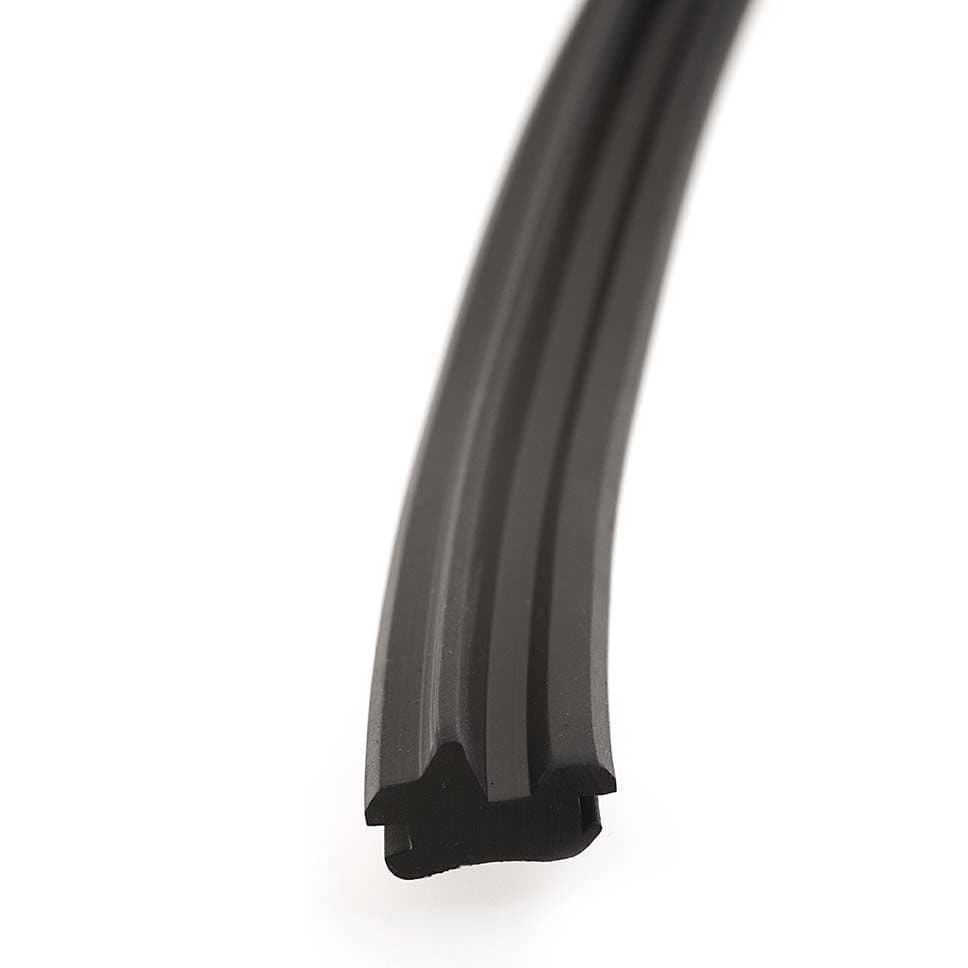 Profile leading edge rubber