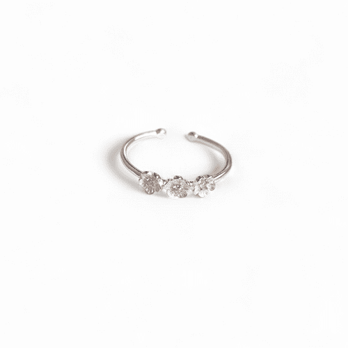 Sterling Silver Tiny Flower ring