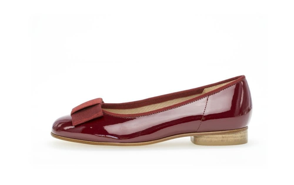 gabor assist bow ballet pumps