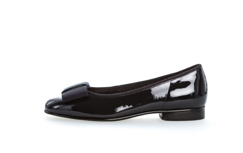 gabor assist bow ballet pumps