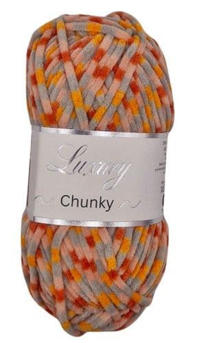 Luxury Chenille Chunky - 015 Dahlia  (plus pattern)