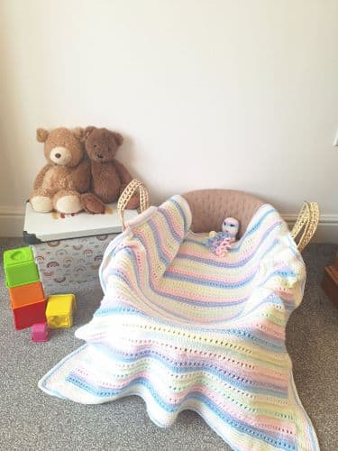 WC3004 Rainbow Baby Blanket and Octopus Comforter Knitting Pattern