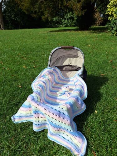 WC3005 Rainbow Baby Blanket and Mini Octopus Crochet Pattern