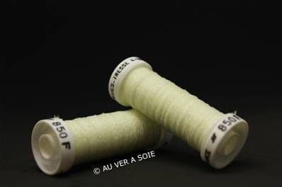 850F  Au Ver A Soie No. 4