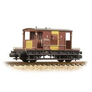 377-530 Graham Farish N Gauge BR 20 Ton Brake Van BR Bauxite TOPS Air Piped Weathered