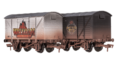 4F-012-050 Dapol OO Gauge Weathered Twin Pack Wrexham Lager Ventilated Van