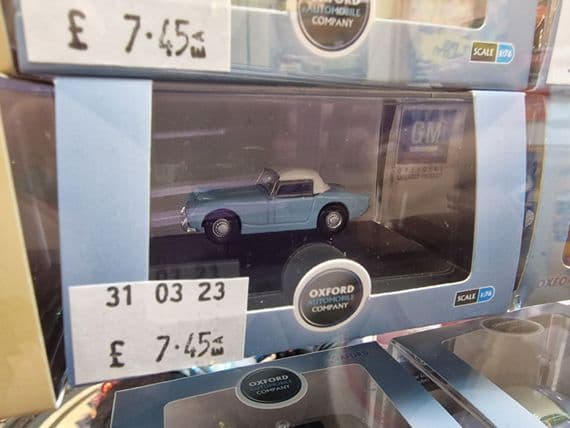 76AHF002 Oxford Diecast 1:76 Austin Healey Frogeye Sprite Cherry Red