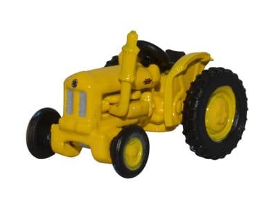 NTRAC003 N Gauge Oxford Diecast Fordson Tractor Yellow Highways Department