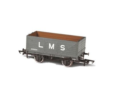 OR76MW7036 Oxford Rail OO Gauge 7 Plank Mineral Wagon LMS 216954
