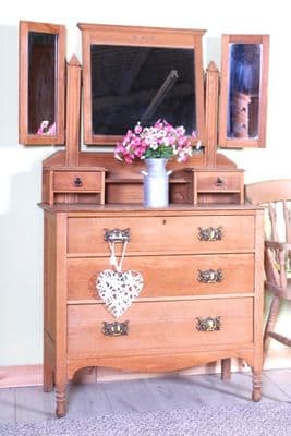 Beautiful Old Pine Dressing Table