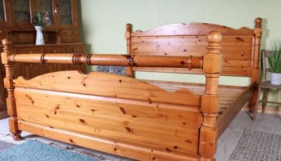 Chunky Pine Super King Bed