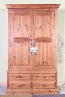 Cottage Pine Wardrobe 4 Drawers