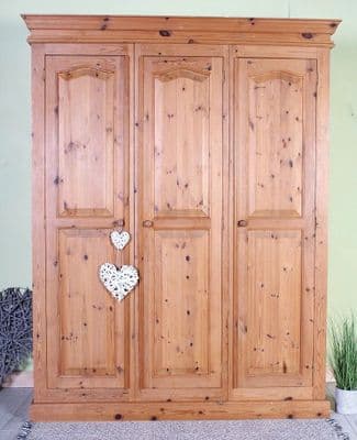 Country Farmhouse Pine Wardrobe