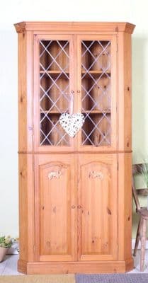 Large Pine Corner Unit