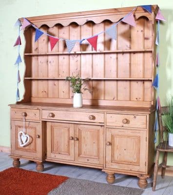 Rustic Old Cottage Pine Welsh Dresser