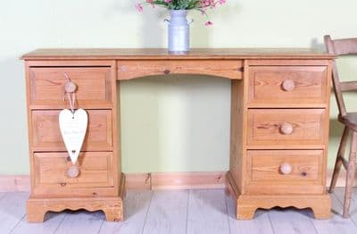 Rustic Old Pine Farmhouse Dressing Table