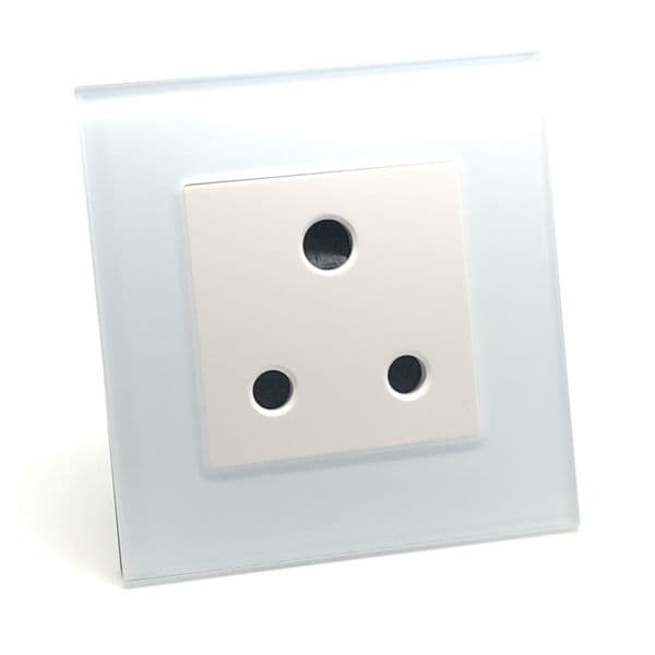 illucio 1 Gang 15 Amp Switched decorative Plug Socket in White