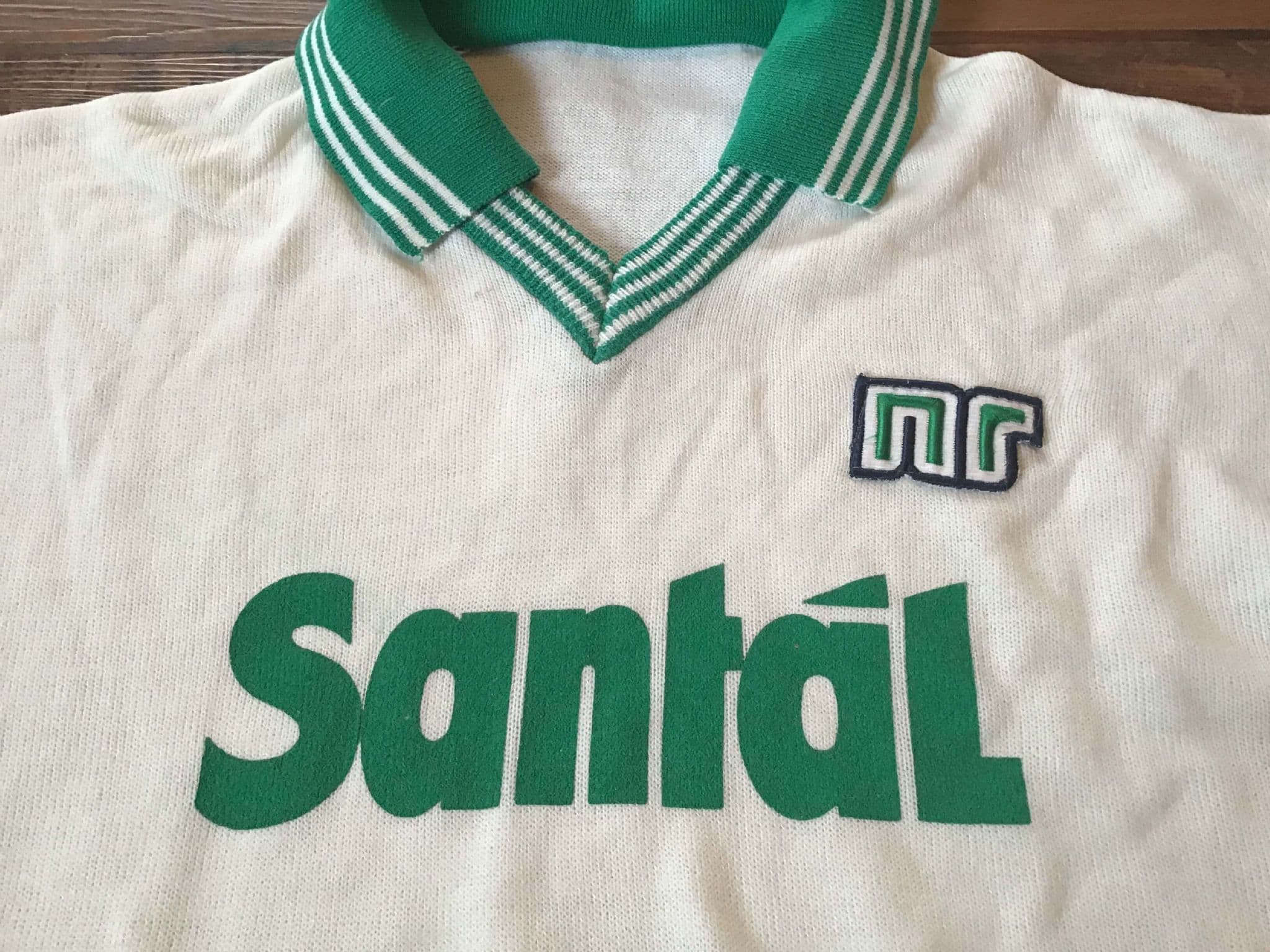 Maillot De Football Avellino – Taille L – Modèle Domicile – Marque NR – Occasion