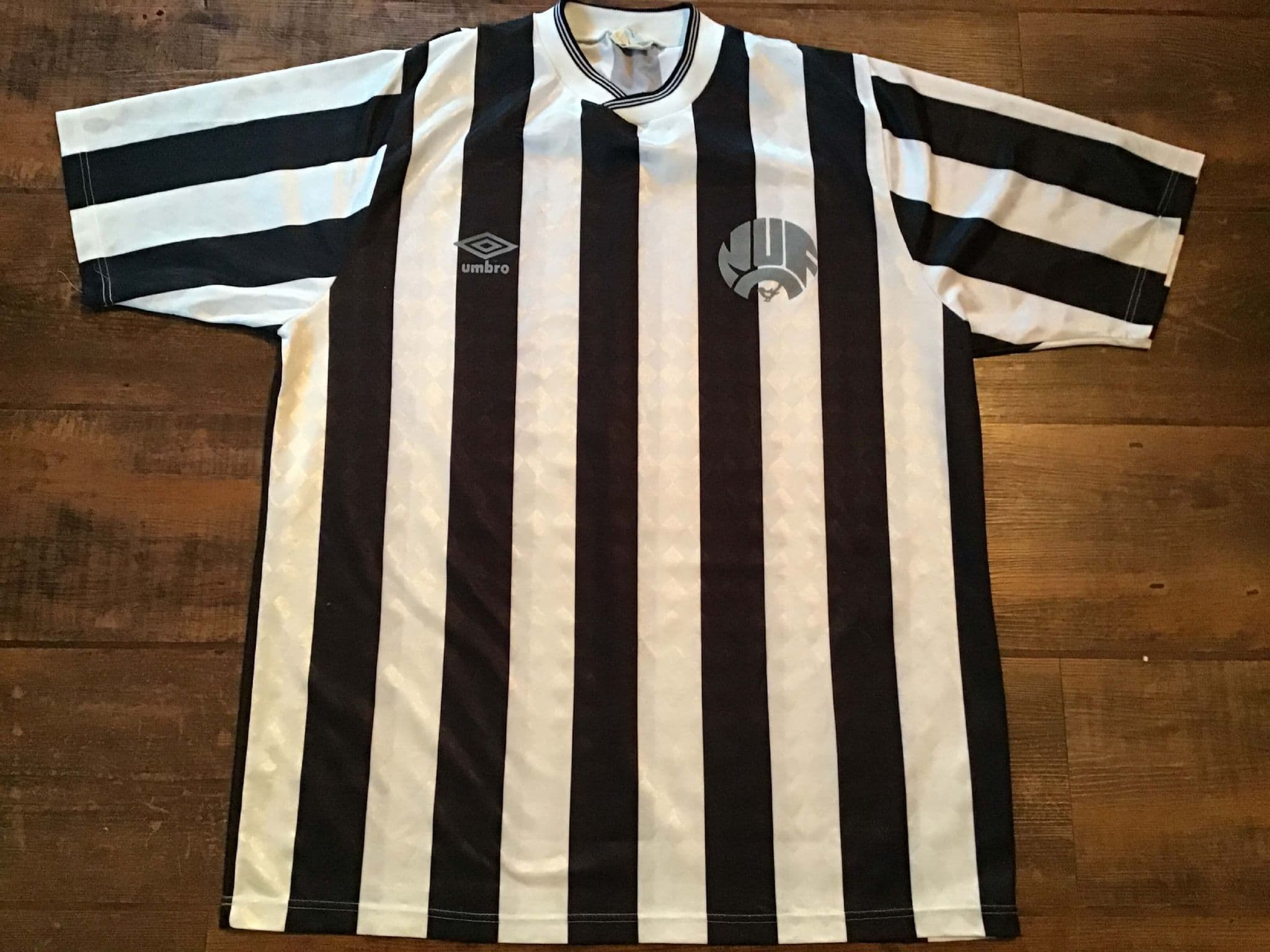 Classic Football Shirts 1987 Newcastle Vintage Old Soccer Jerseys