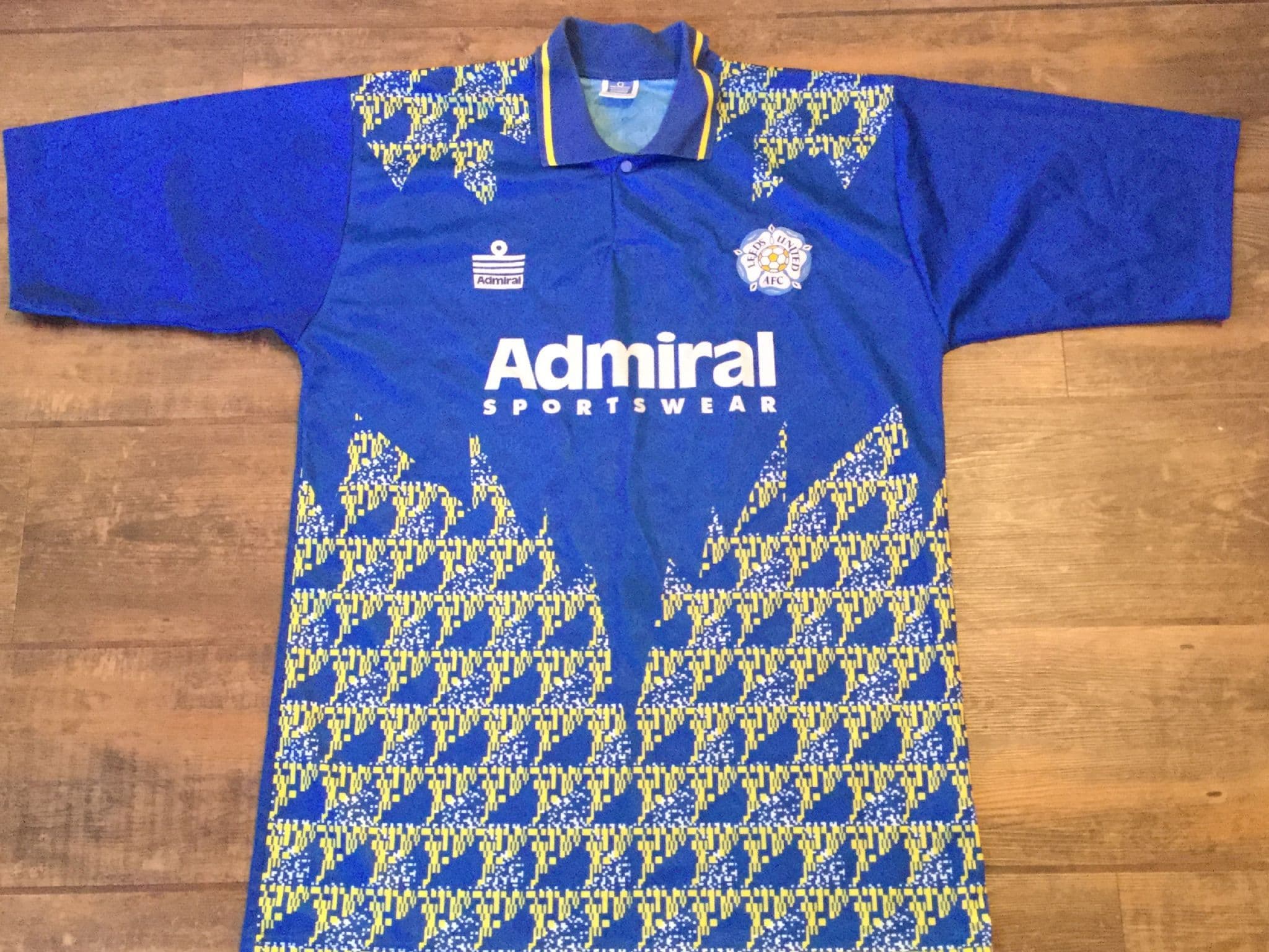 Admiral Shirt Leeds Retro Kits Admiral 1982 Polo Shirt White/lemon