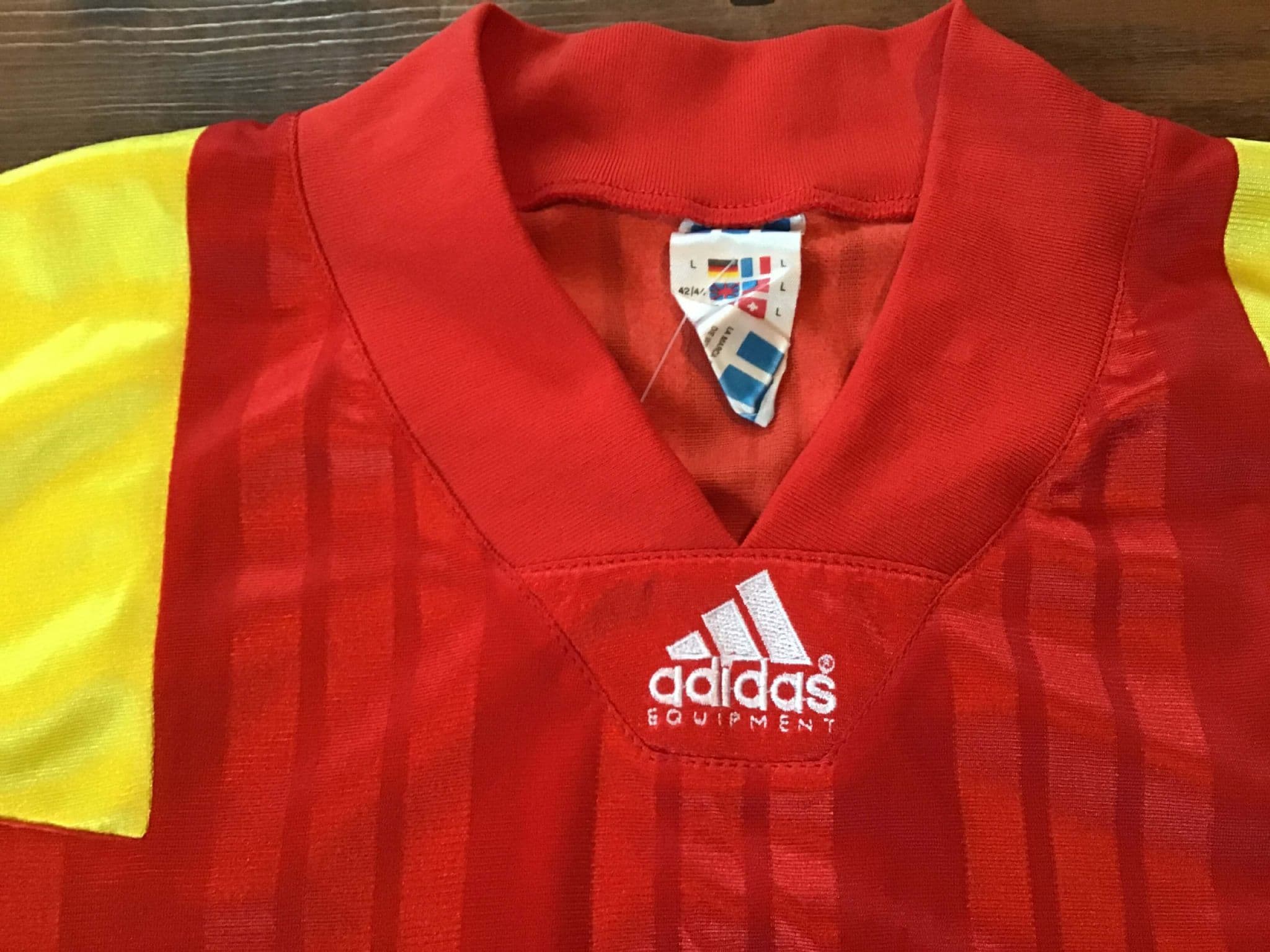 Classic Football Shirts | 1992 Spain Old Vintage Soccer Jerseys