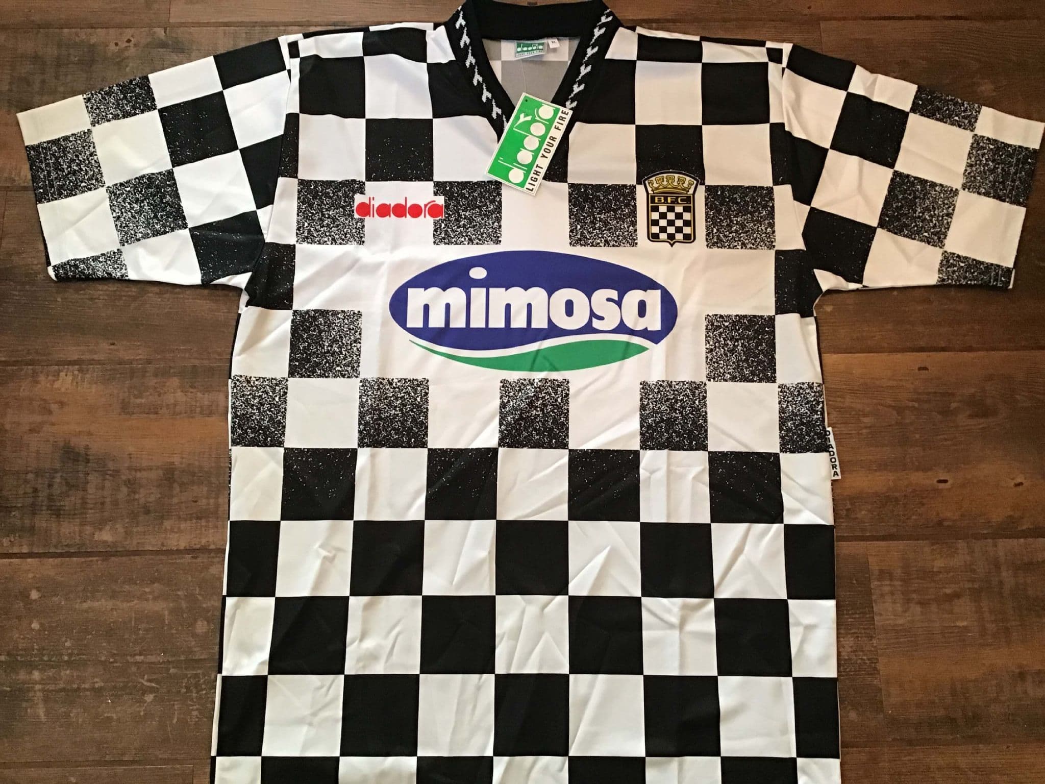 Maillot football vintage Cameroun 2022 AWAY - Football Shirt Vintage Maillot football vintage Cameroun 2022 AWAY - Football Shirt Vintage