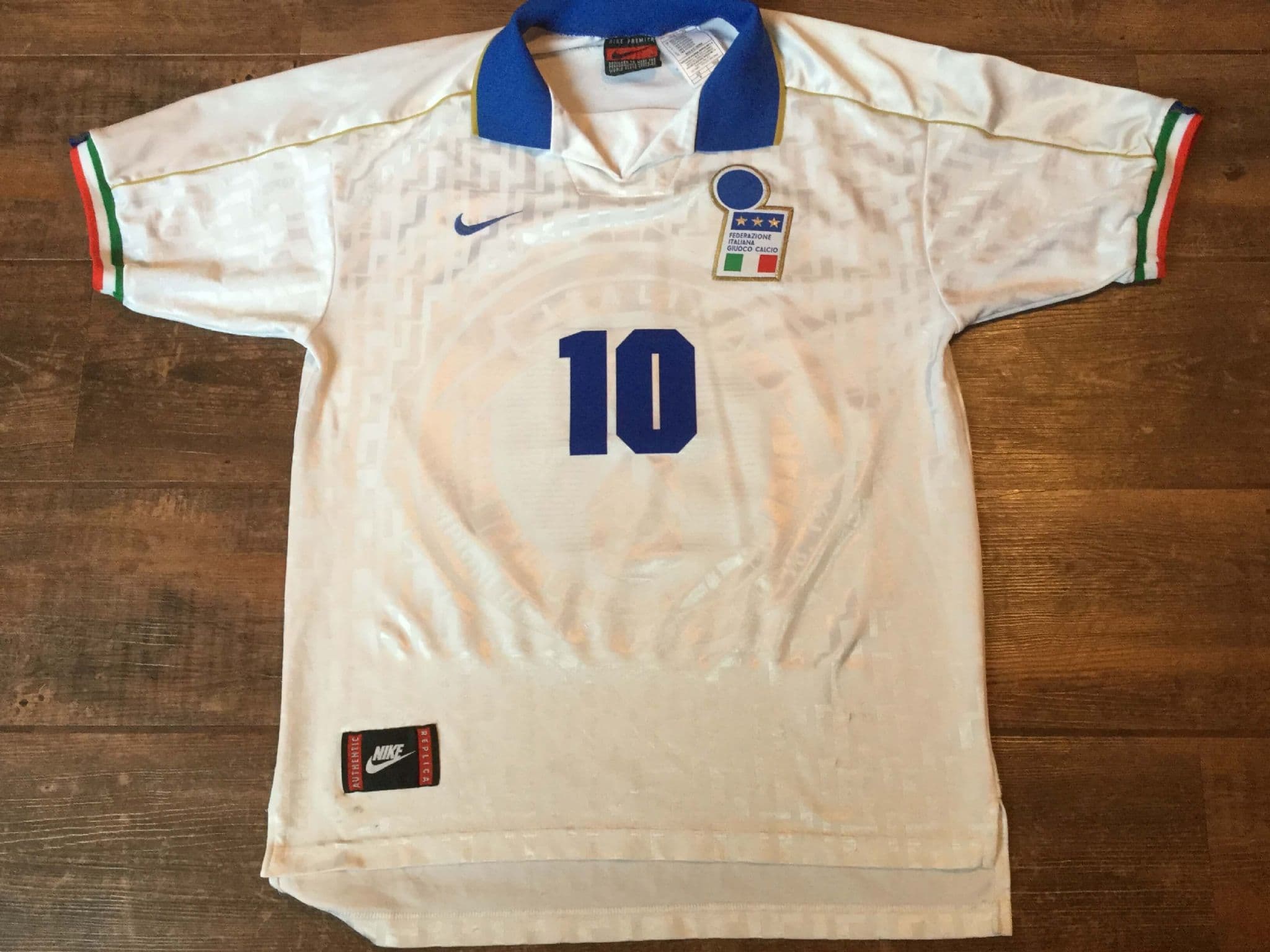 Global Classic Football Shirts 1995 Italy Vintage Old Soccer Jerseys
