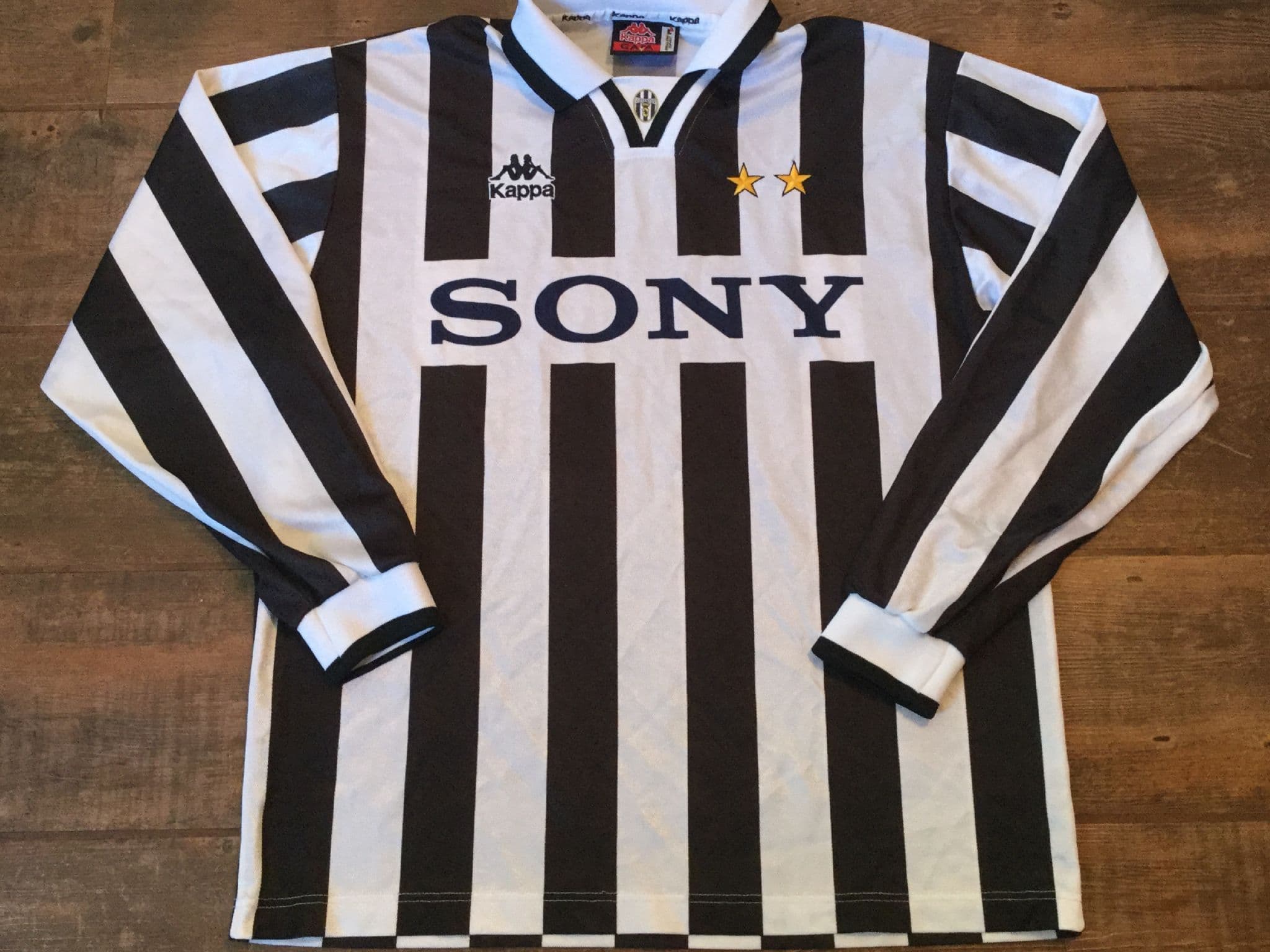 Global Classic Football Shirts | 1995 Juventus Vintage Old Soccer