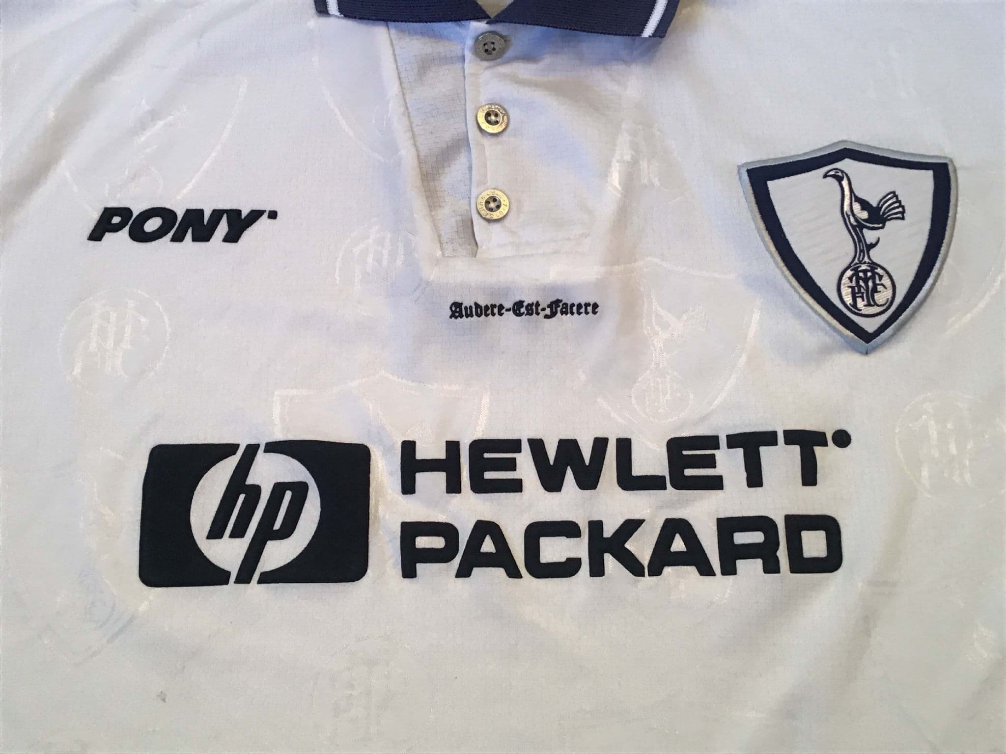 Pony Maillot Tottenham rétro Campbell 23 domicile 1996-1997 (flocage rétro