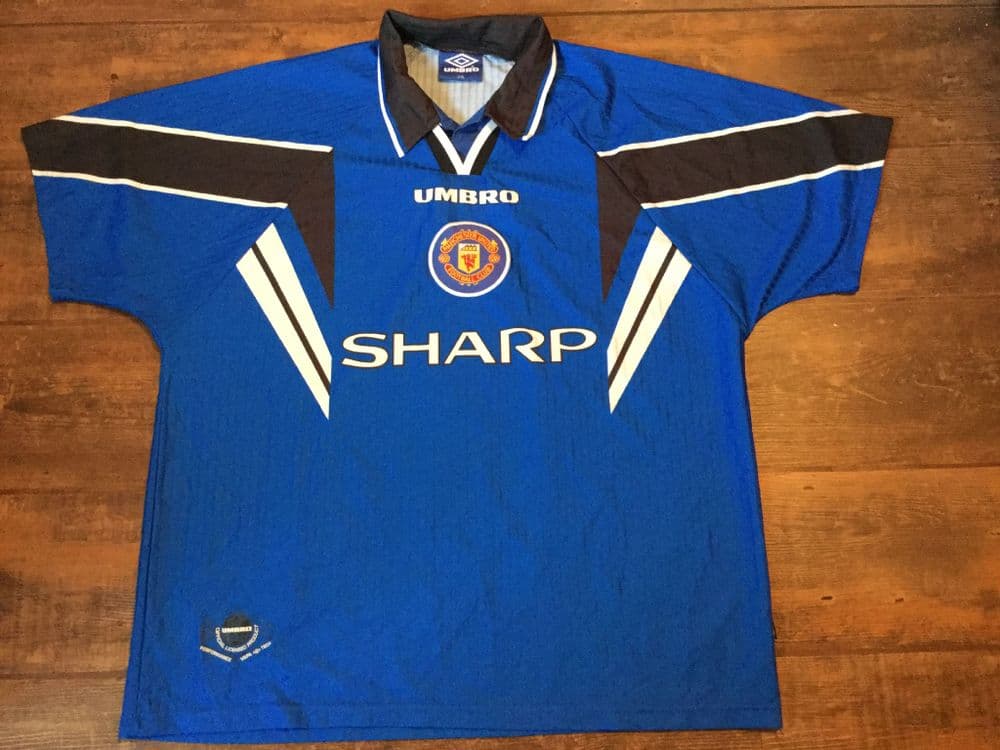 ウェア Manchester United 1996/97 Away Uniform Manchester United 1996-97 Away Kit