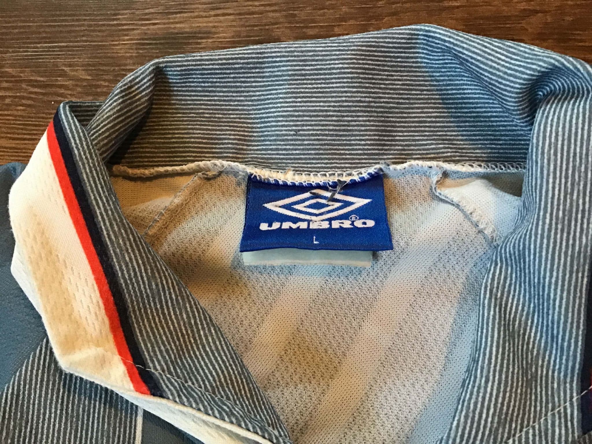Maillot Vintage Angleterre Umbro – Gascoigne – Taille 12 Ans (Garçon) – Blanc – Occasion