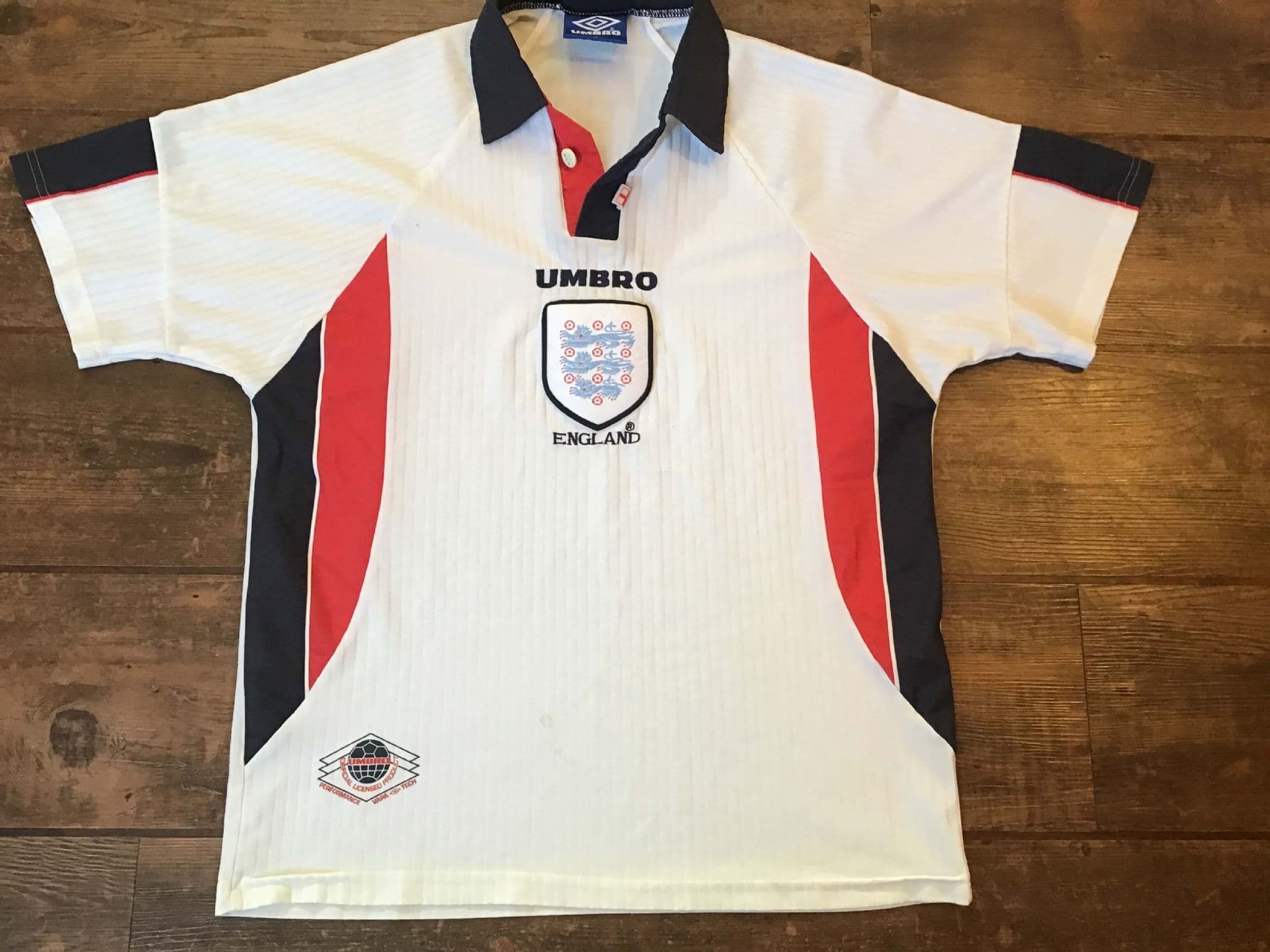 Classic Football Shirts | 1997 England Vintage Old Jerseys