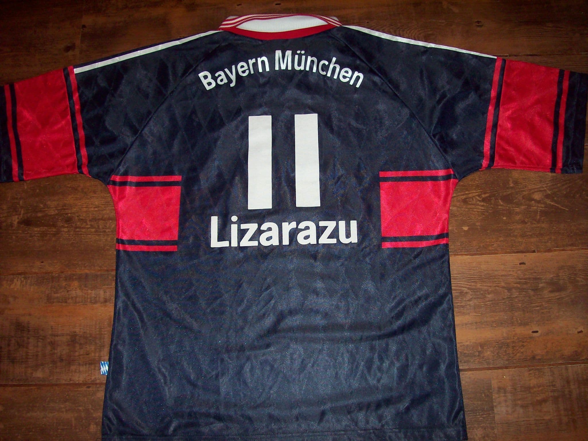 Global Classic Football Shirts | 1997 Bayern Munich Old Vintage