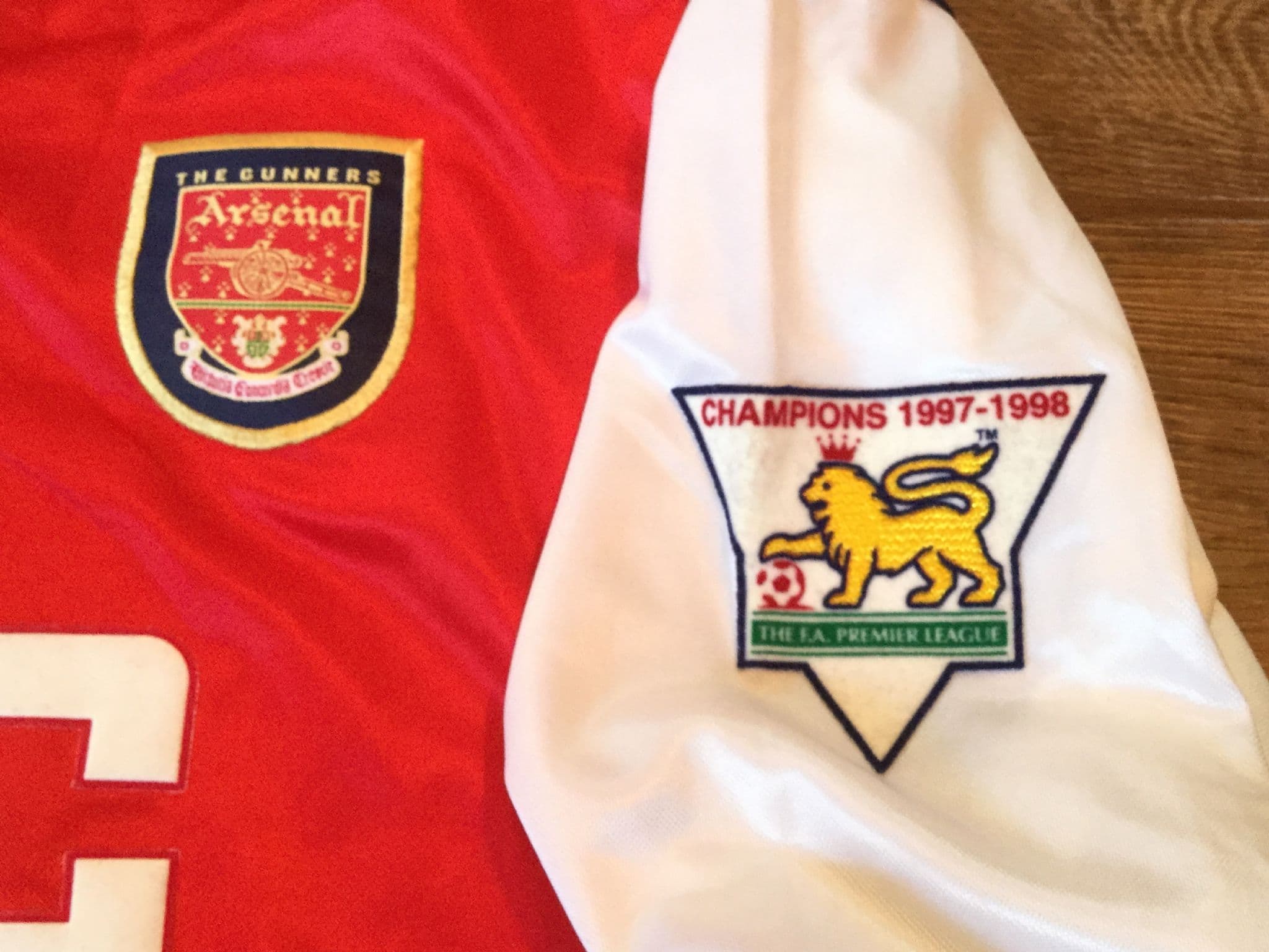 Global Classic Football Shirts : 1998 Arsenal : Vintage Retro Old