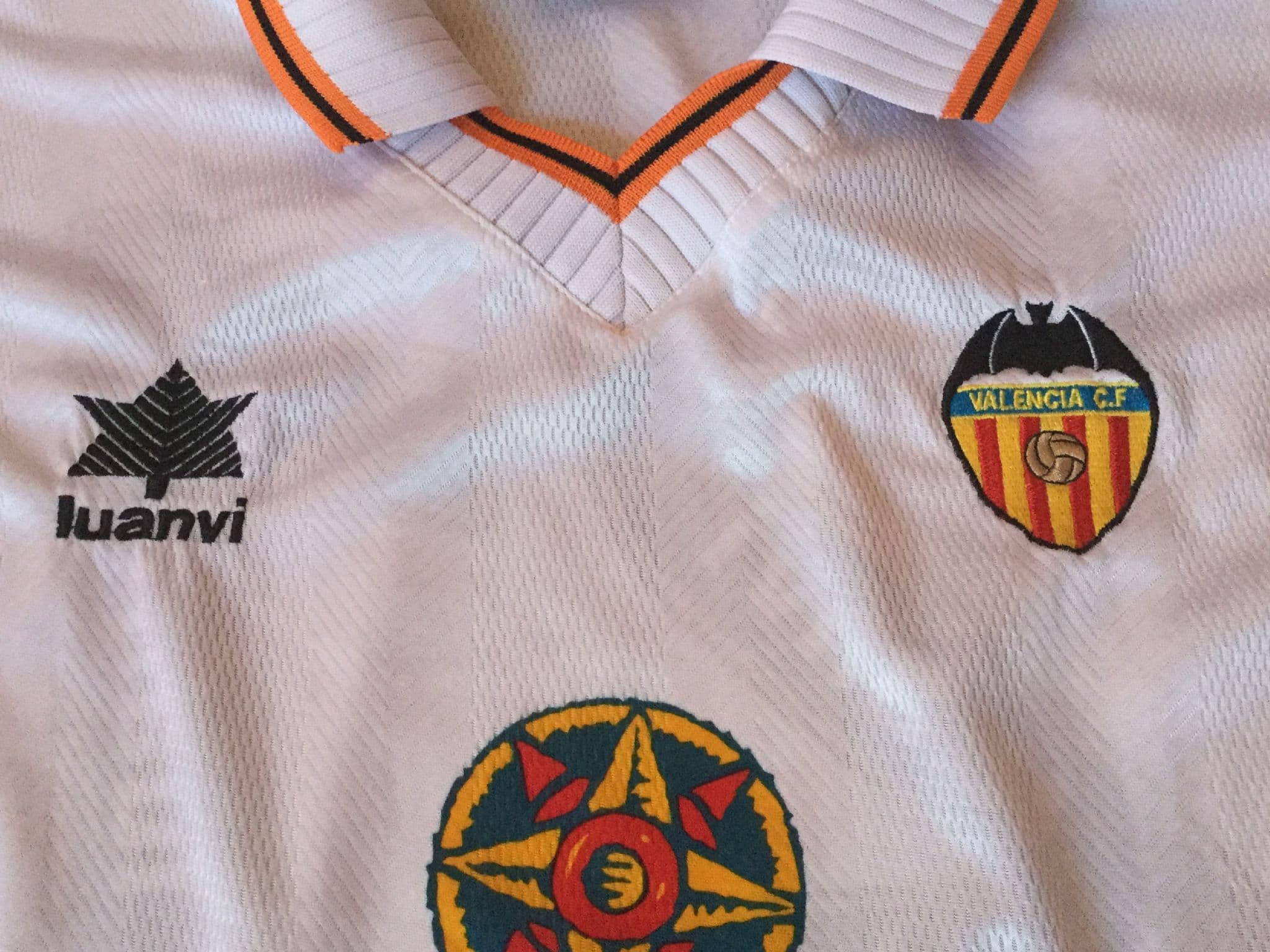 Global Classic Football Shirts | 1998 Valencia Vintage Retro