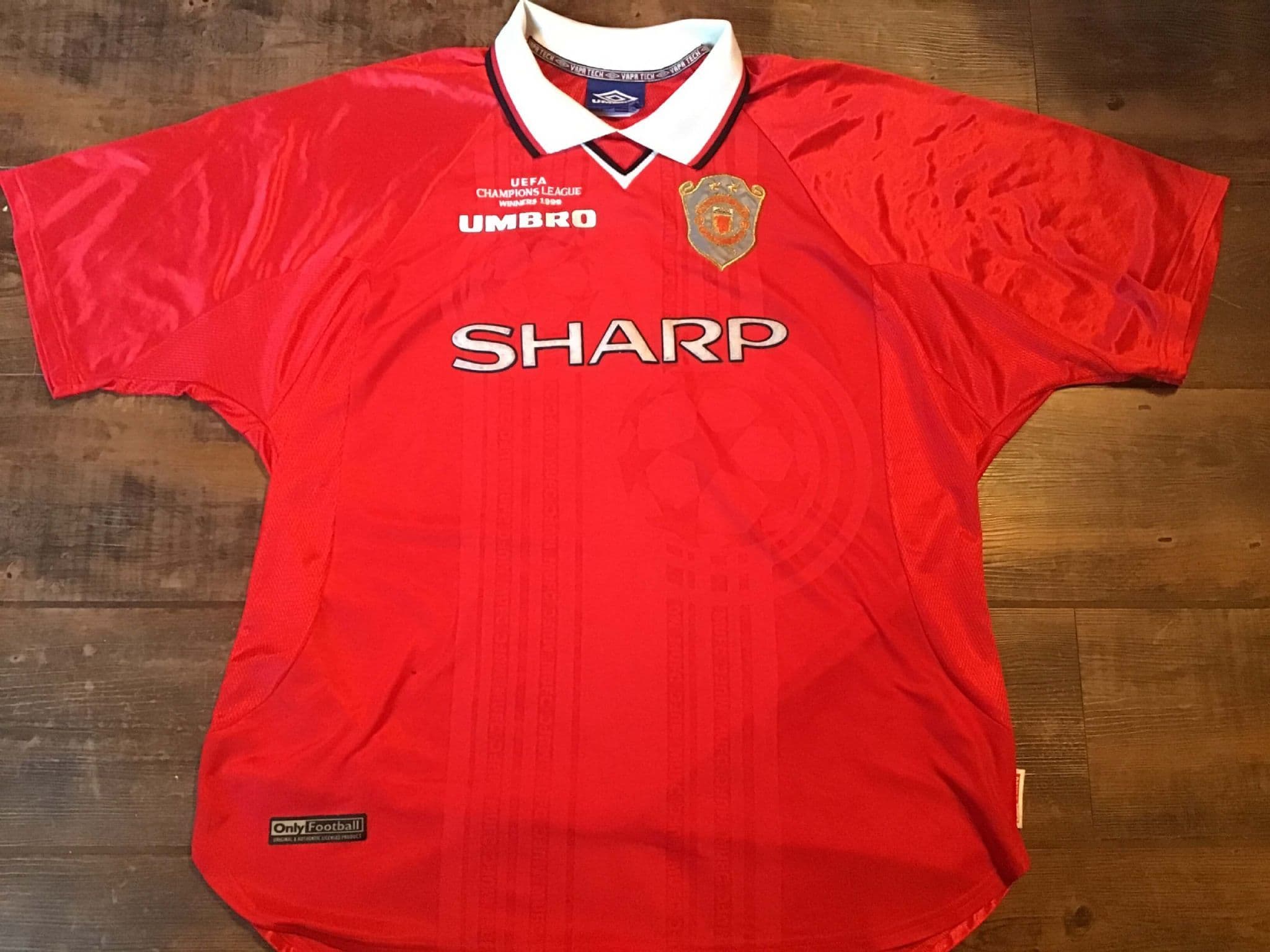 Global Classic Football Shirts | 1999 Manchester United Vintage