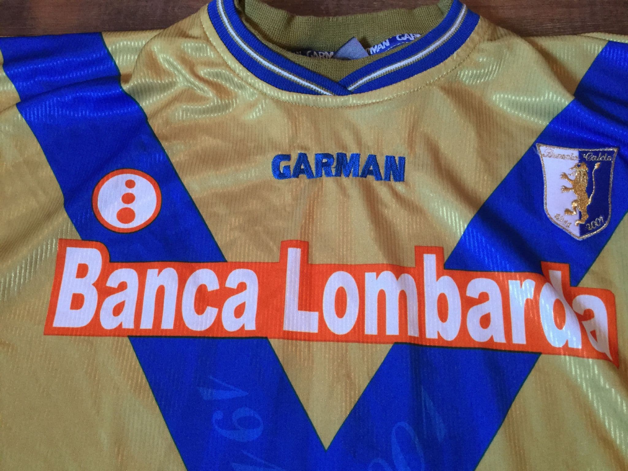 Classic Global Football Shirts | 2001 Brescia Vintage Old Jerseys