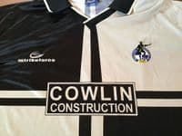 Global Classic Football Shirts | 2002 Bristol Rovers Old Vintage Soccer Jersey