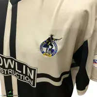 Global Classic Football Shirts | 2002 Bristol Rovers Old Vintage Soccer Jersey