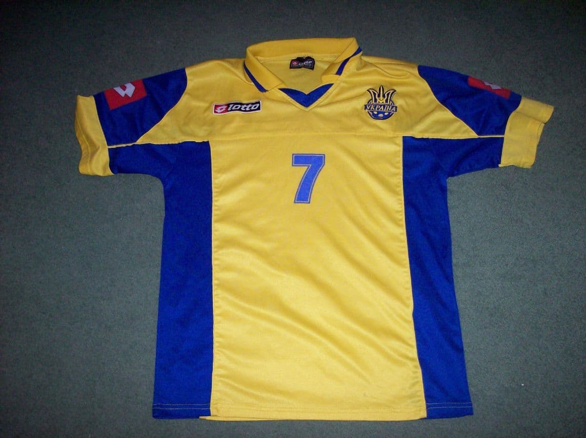 Maillot football SHEVCHENKO n°7 couleur UKRAINE vintage LOTTO shirt trikot XS