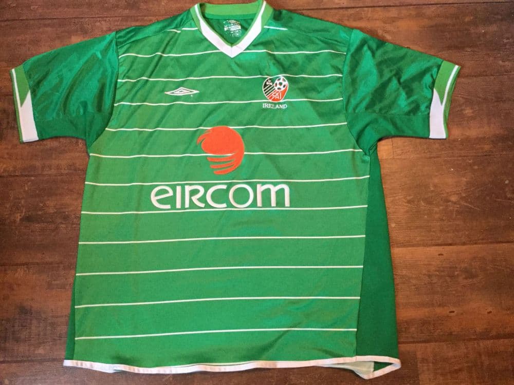 Maillot football vintage extérieur Irlande #12 saison 2003-2004