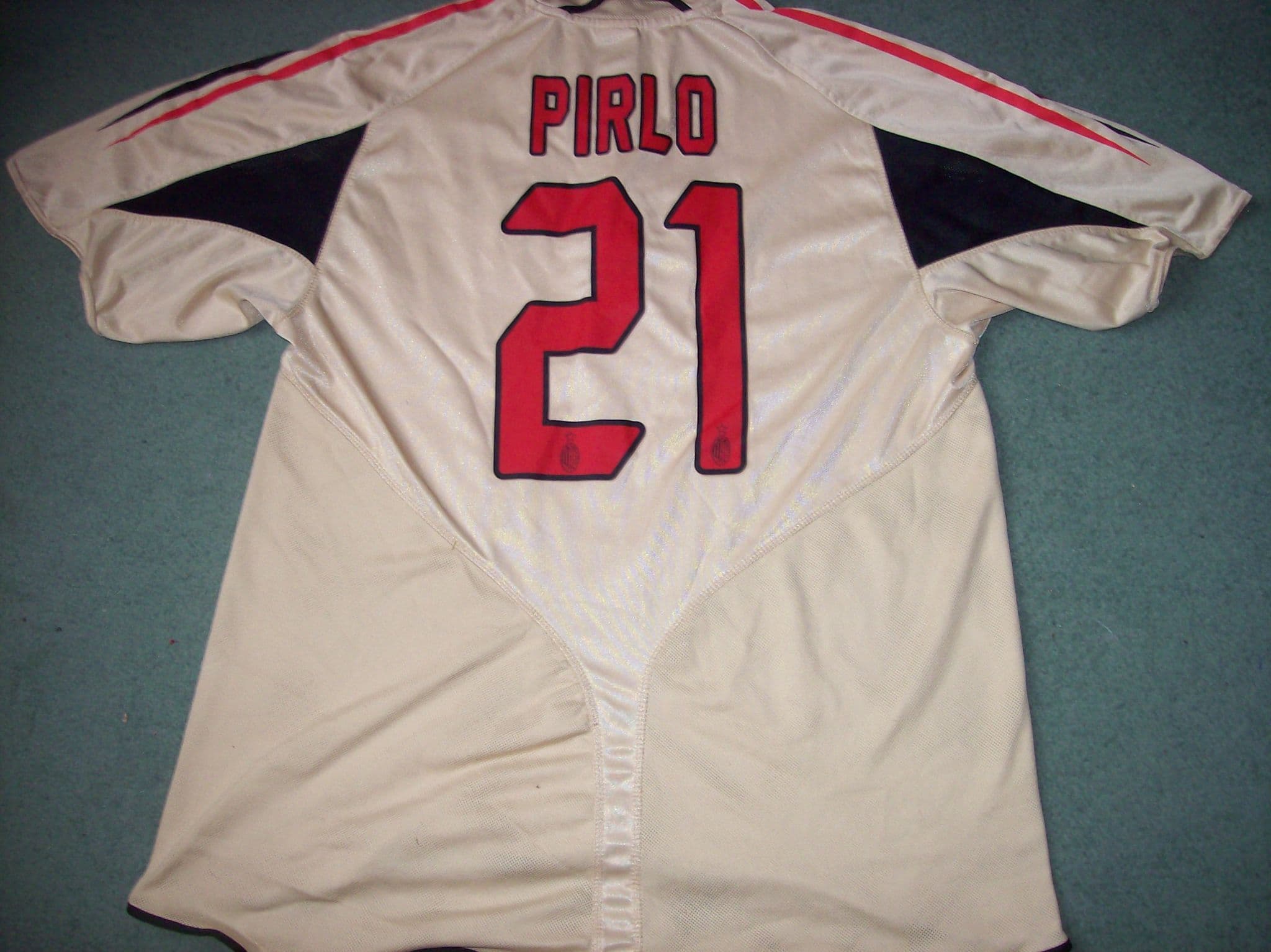 Classic Football Shirts | 2004 2005 AC Milan Pirlo Retro Old