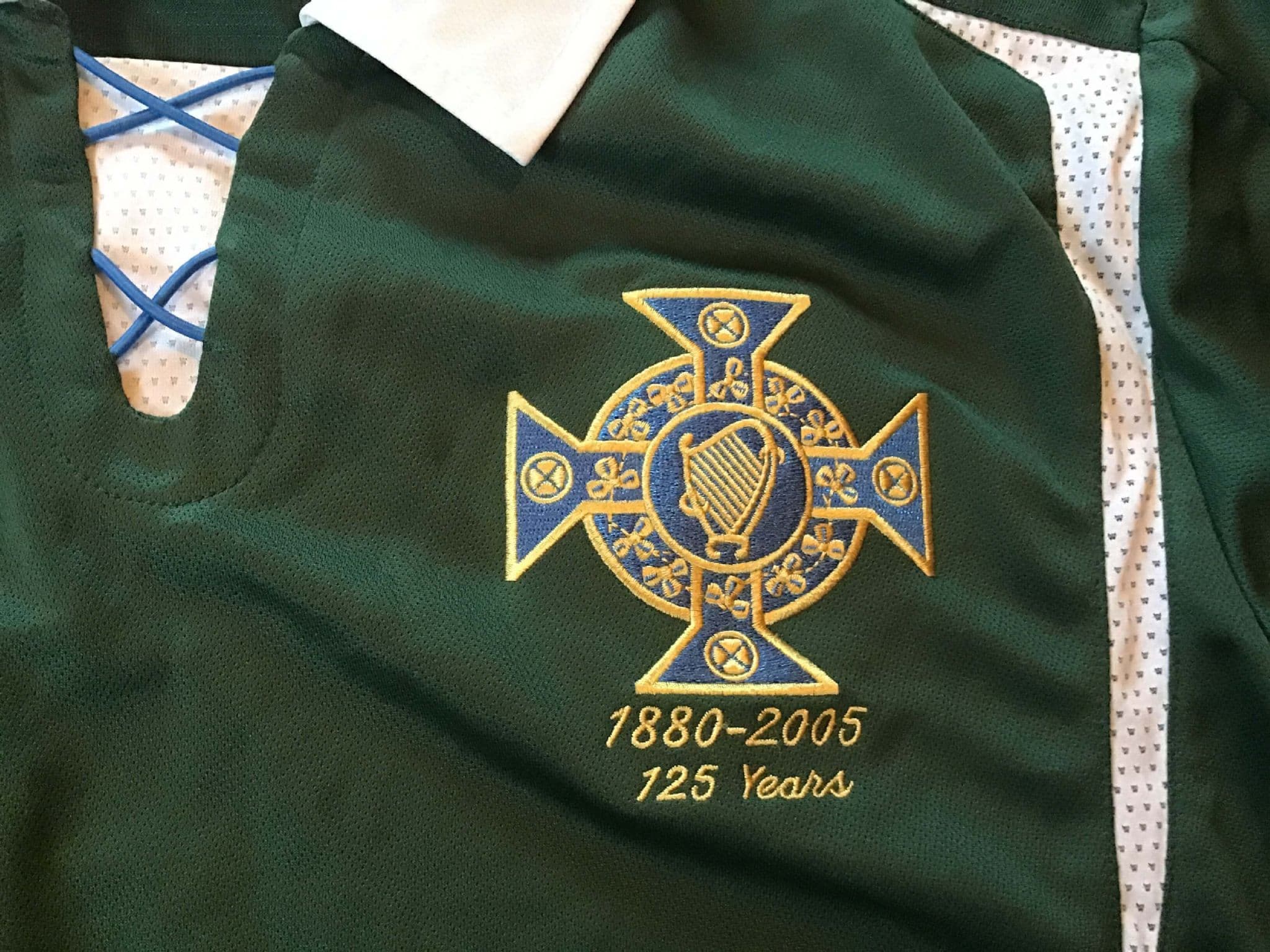 ウェア UMBRO Northern Ireland 125th anniversary Global Classic Football Shirts | 2005 Vintage Northern Ireland Old