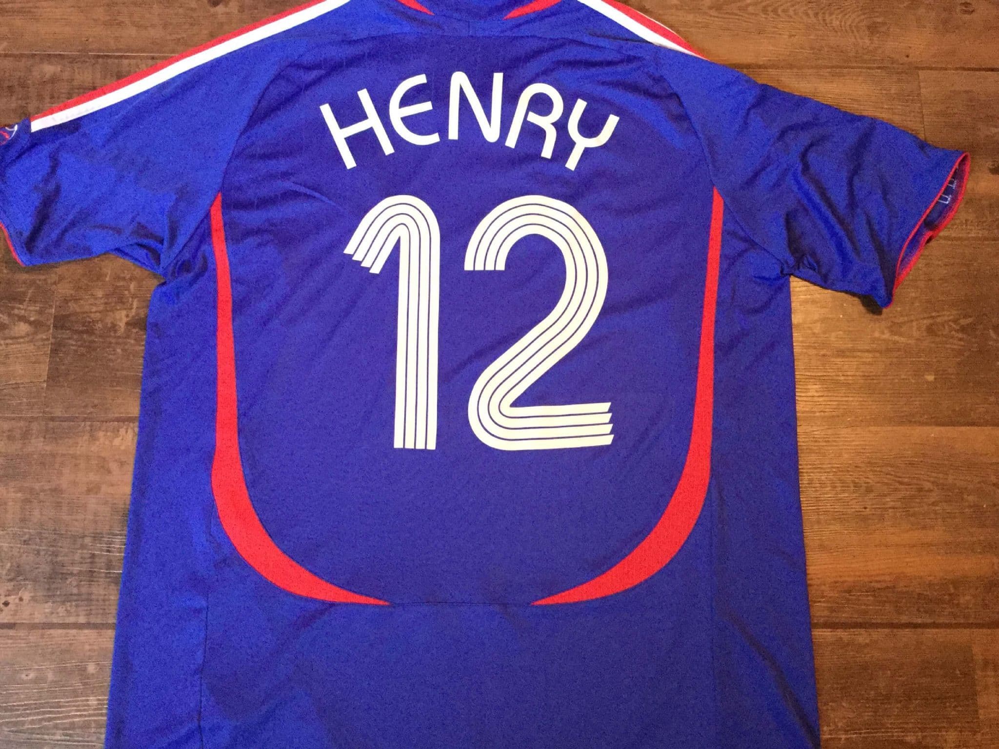 Global Classic Football Shirts | 2006 France Vintage Old Soccer 